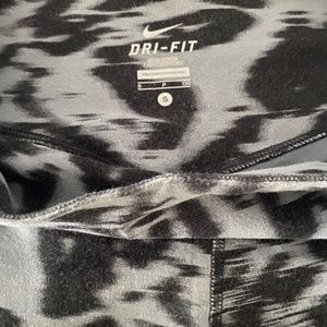 Nike dri fit workout pants